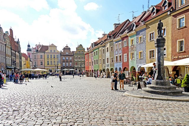 Tani Kurier Międzynarodowy Poznań